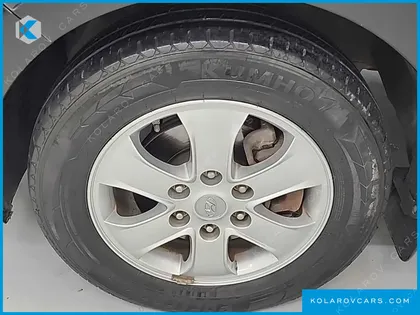 HYUNDAI STAREX URBAN 9-SEATER