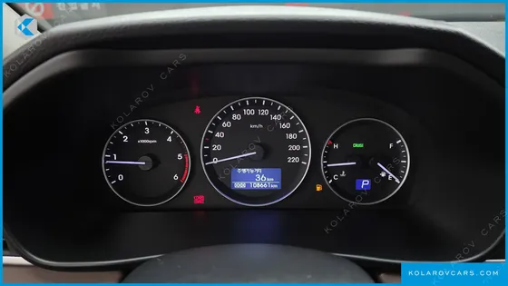HYUNDAI STAREX 4WD URBAN 9-SEATER