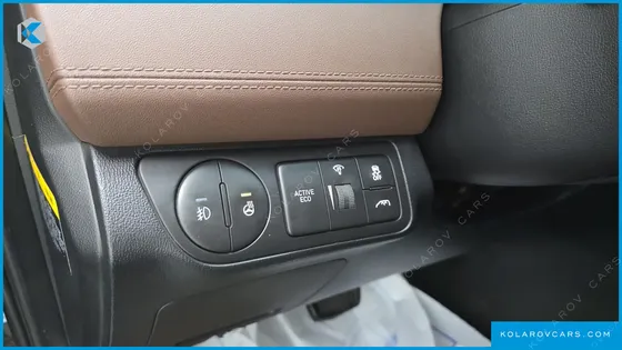 HYUNDAI STAREX 4WD URBAN 9-SEATER