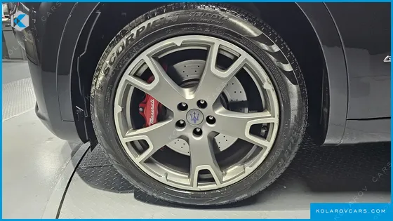 MASERATI LEVANTE 3.0 AWD GRANSPORT