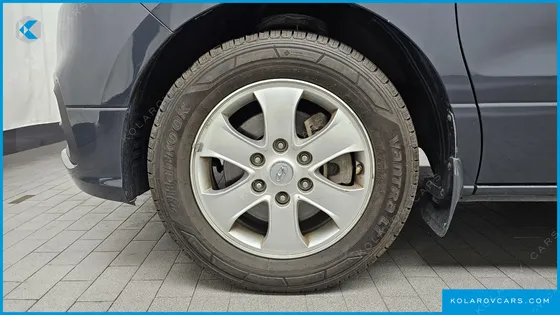 HYUNDAI STAREX WAGON 11-SEATER