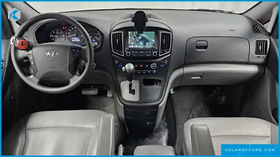 HYUNDAI STAREX WAGON 11-SEATER