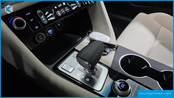 GENESIS G70 GASOLINE 2.5T 4WD