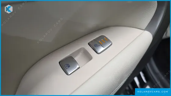 GENESIS G70 GASOLINE 2.5T 4WD