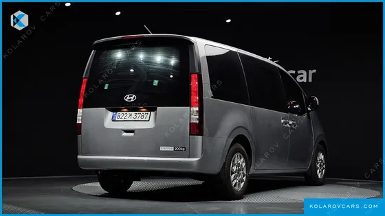 HYUNDAI STARIA CARGO 3-SEATER