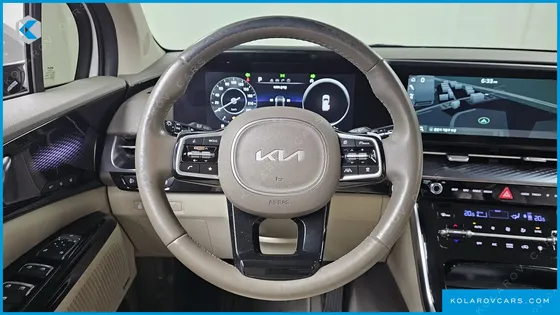 KIA CARNIVAL 9-SEATER HI-LIMOUSINE