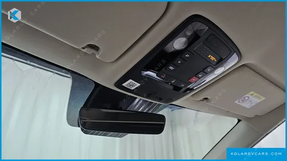 KIA CARNIVAL 9-SEATER HI-LIMOUSINE