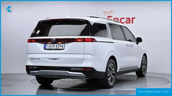 KIA CARNIVAL 9-SEATER PRESTIGE