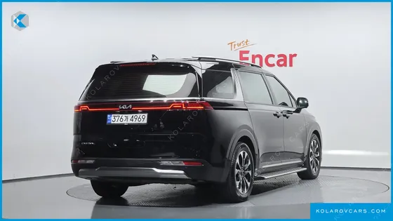 KIA CARNIVAL 9-SEATER SIGNATURE
