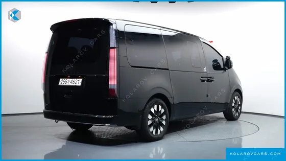 HYUNDAI STARIA HEV 1.6 LOUNGE 7-SEATER