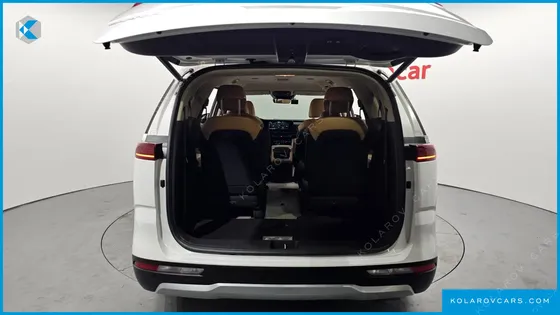 KIA CARNIVAL 9-SEATER PRESTIGE