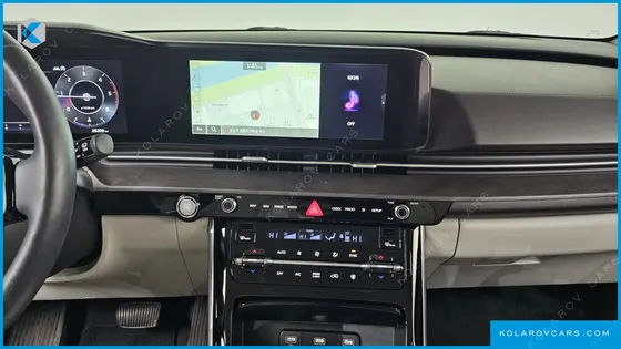 KIA CARNIVAL 7-SEATER SIGNATURE