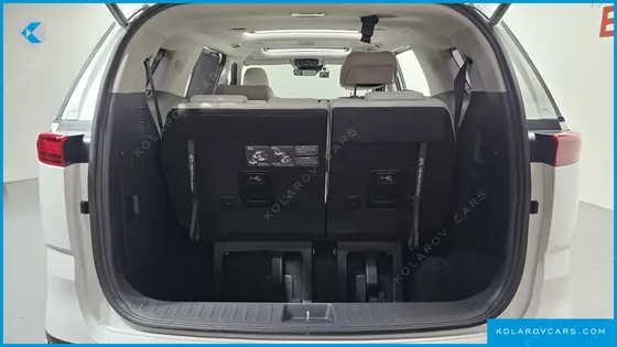 KIA CARNIVAL 7-SEATER SIGNATURE
