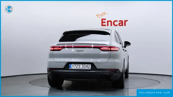 PORSCHE CAYENNE 3.0 COUPE PLATINUM EDITION