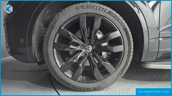 VOLKSWAGEN TOUAREG 3.0 TDI R-LINE