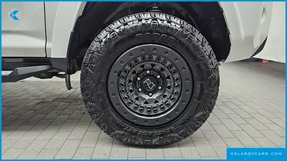 TOYOTA 4RUNNER V6 4WD SR5