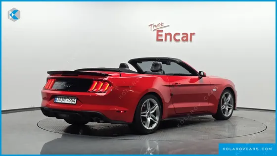 FORD MUSTANG GT CONVERTIBLE