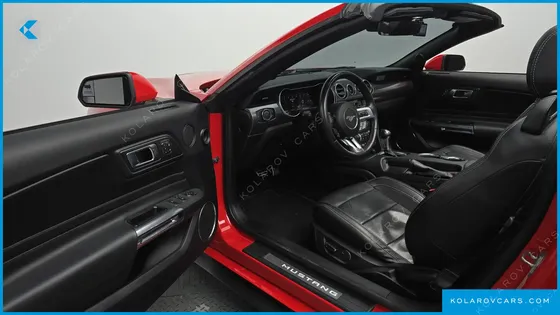 FORD MUSTANG GT CONVERTIBLE