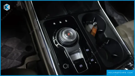 KIA CARNIVAL 7-SEATER SIGNATURE