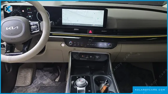 KIA CARNIVAL 7-SEATER SIGNATURE