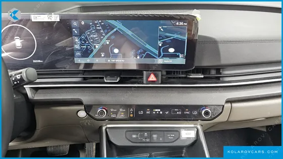 KIA CARNIVAL 9-SEATER NOBLESSE