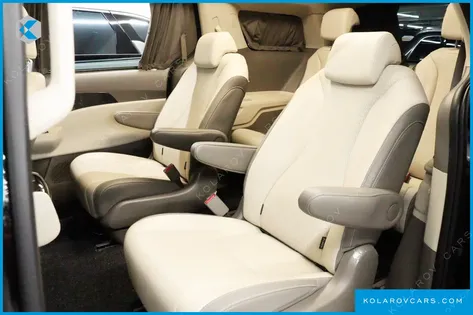 KIA CARNIVAL HEV 9-SEATER HI-LIMOUSINE