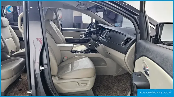 KIA CARNIVAL 9-SEATER PRSTIGE