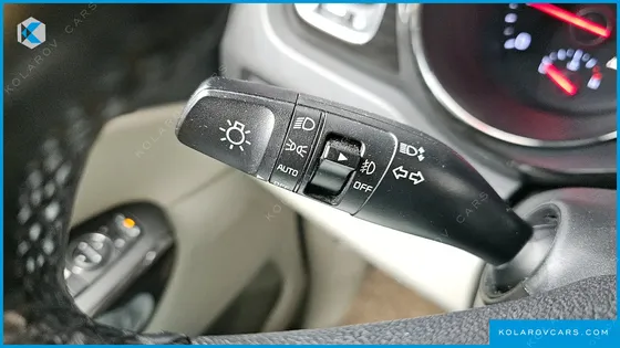 KIA CARNIVAL 9-SEATER PRSTIGE