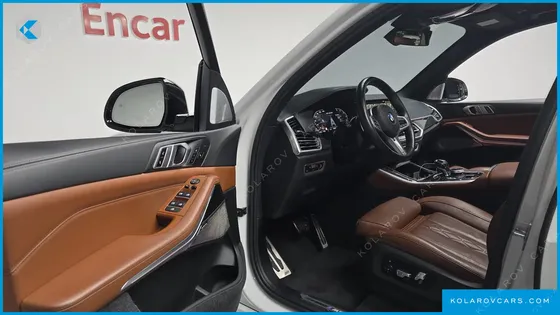 BMW X5 M50I