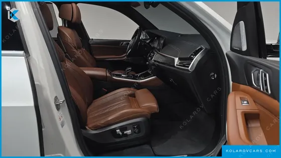 BMW X5 M50I