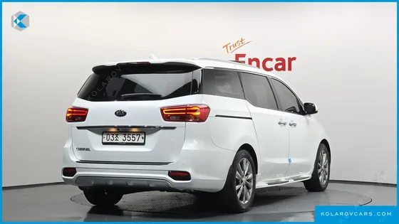 KIA CARNIVAL 9-SEATER PRSTIGE