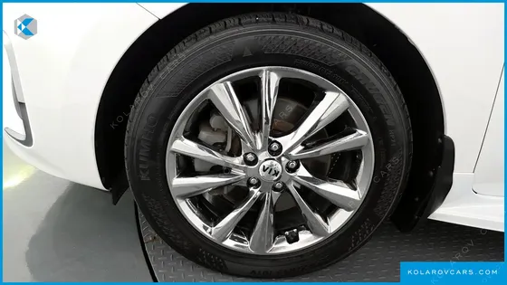 KIA CARNIVAL 9-SEATER PRSTIGE