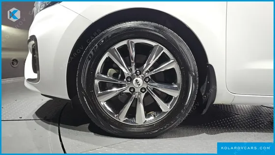 KIA CARNIVAL 9-SEATER NOBLESSE SPECIAL