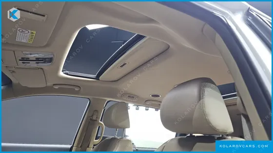 KIA CARNIVAL 9-SEATER NOBLESSE SPECIAL