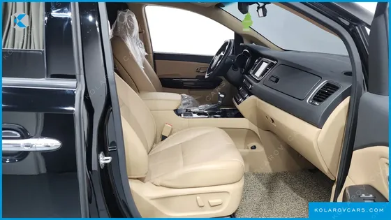 KIA CARNIVAL GASOLINE 9-SEATER HI-LIMOUSINE