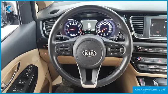 KIA CARNIVAL GASOLINE 9-SEATER HI-LIMOUSINE