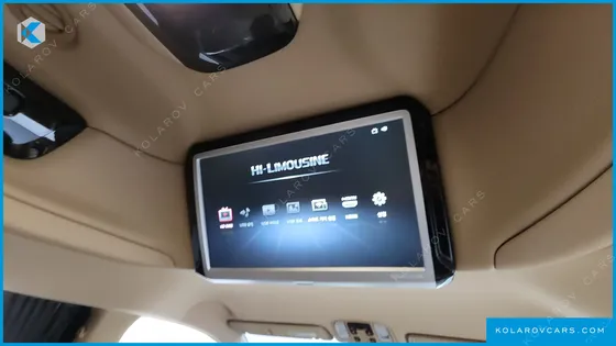 KIA CARNIVAL GASOLINE 9-SEATER HI-LIMOUSINE