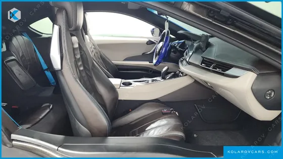 BMW I8 COUPE
