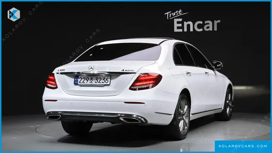 MERCEDES E-CLASS E300 EXCLUSIVE
