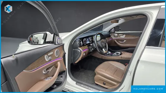 MERCEDES E-CLASS E300 EXCLUSIVE