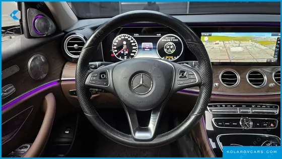 MERCEDES E-CLASS E300 EXCLUSIVE