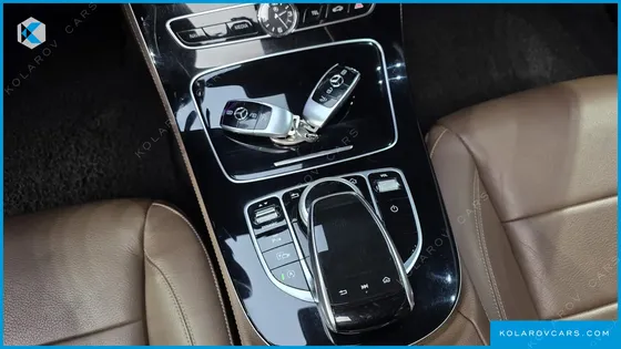 MERCEDES E-CLASS E300 EXCLUSIVE