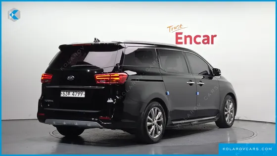 KIA CARNIVAL 9-SEATER NOBLESSE SPECIAL