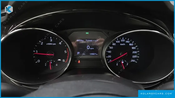 KIA CARNIVAL 9-SEATER NOBLESSE SPECIAL