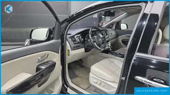 KIA CARNIVAL 9-SEATER NOBLESSE SPECIAL