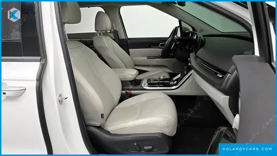 KIA CARNIVAL 9-SEATER SIGNATURE