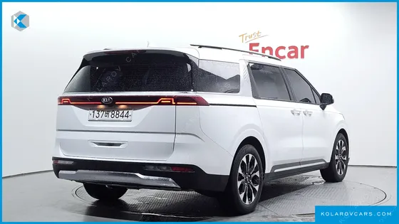 KIA CARNIVAL 9-SEATER NOBLESSE