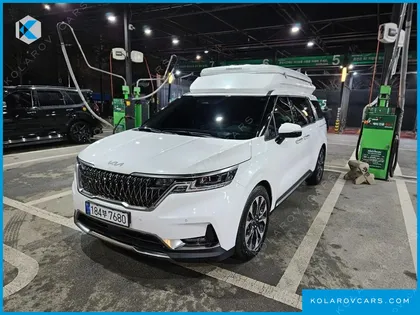 KIA CARNIVAL GASOLINE 7-SEATER OUTDOOR