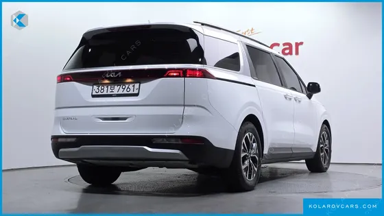 KIA CARNIVAL GASOLINE 9-SEATER PRESTIGE