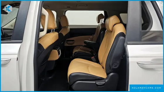 KIA CARNIVAL GASOLINE 9-SEATER PRESTIGE